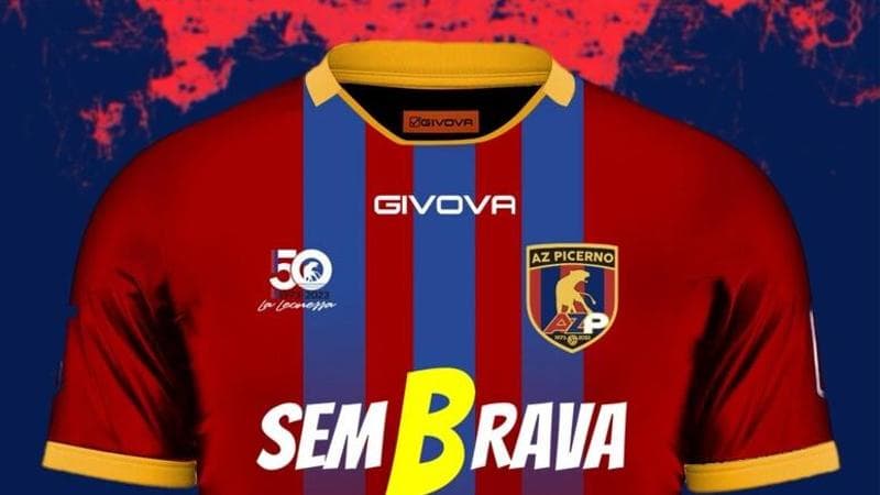 Fair play del Picerno: i giocatori indosseranno una maglia celebrativa per la promozione della Juve Stabia Fair play del Picerno: i giocatori indosseranno una maglia celebrativa per la promozione della Juve Stabia 1