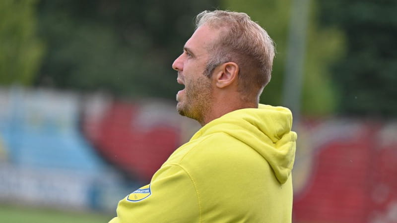 Paura per l’allenatore della Pergolettese: si accascia in campo, portato in ospedale Paura per l’allenatore della Pergolettese: si accascia in campo, portato in ospedale 1