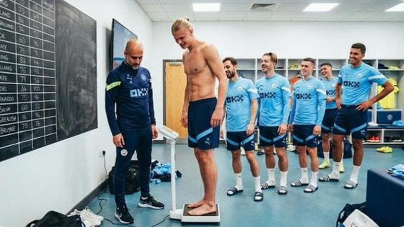 Il peso di Guardiola sulla Premier League: nel City non giocherà chi ha mangiato troppo a Natale Il peso di Guardiola sulla Premier League: nel City non giocherà chi ha mangiato troppo a Natale 1