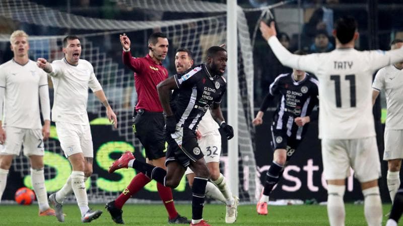 Simonelli: “Serve rispetto per gli arbitri, risponderemo alla Lazio” Simonelli: “Serve rispetto per gli arbitri, risponderemo alla Lazio” 1