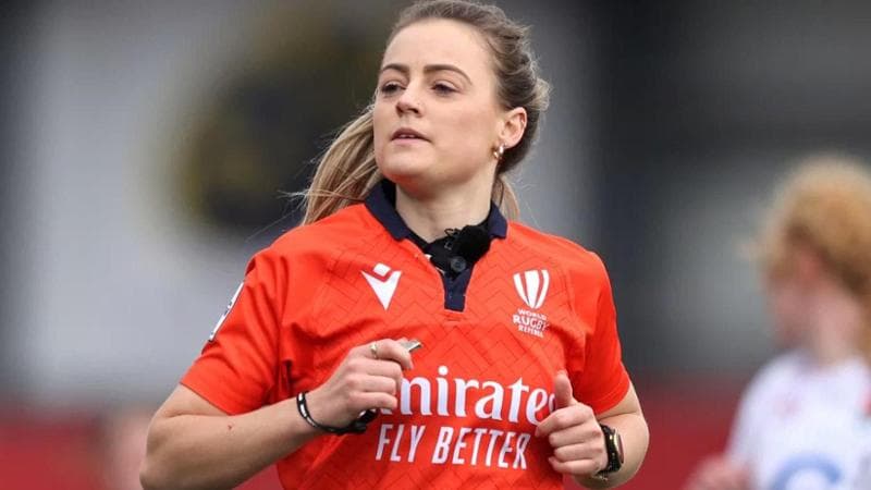 Sua moglie come arbitro: giocatore di rugby osservato speciale Sua moglie come arbitro: giocatore di rugby osservato speciale 1