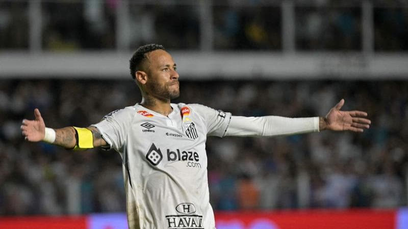 Neymar resta al Santos: per l’eroe della salvezza in arrivo il rinnovo di contratto. Il video Neymar resta al Santos: per l’eroe della salvezza in arrivo il rinnovo di contratto. Il video 1