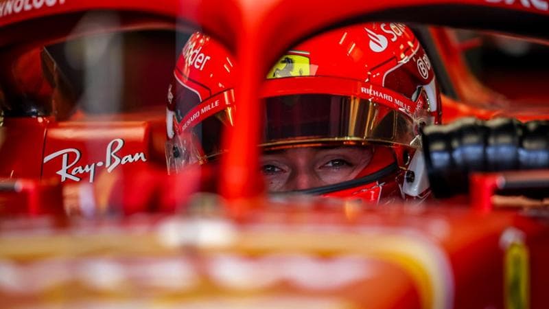 Formula Uno, prove in Bahrein. Hamilton esprime il suo disappunto: “regole incomprensibili, nessuno le afferrerà” Formula Uno, prove in Bahrein. Hamilton esprime il suo disappunto: “regole incomprensibili, nessuno le afferrerà” 1