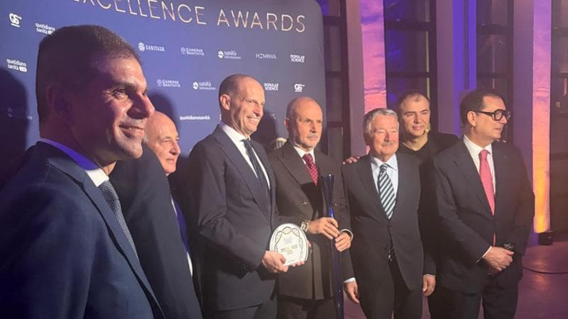 Allegri: in campo si può reagire, ma nella vita è meglio prevenire; riconoscimento come tecnico della salute. 2