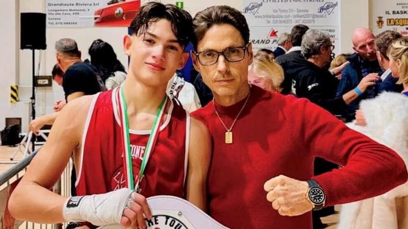 Lorenzo Mattia Berlusconi trionfa nuovamente sul ring con la presenza del padre Pier Silvio. 2