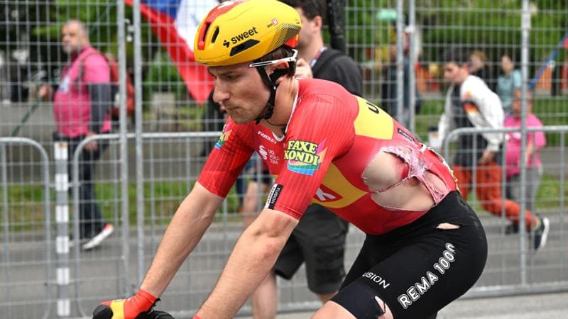 La sorprendente confessione di Erlend Blikra: “Ho partecipato a metà Giro d’Italia con 4 fratture” 1
