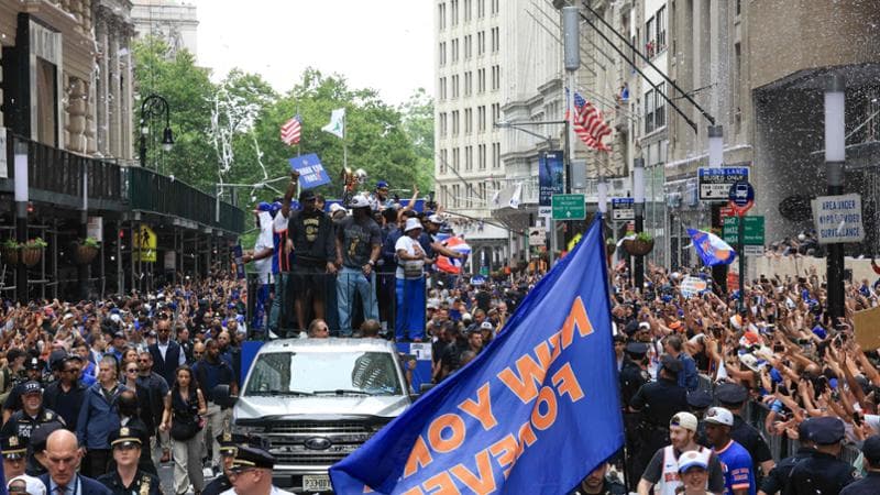 New York, celebrazione per i Knicks: oltre un milione di persone in strada 1