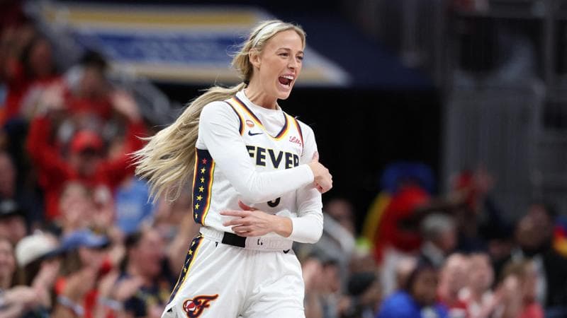 Sophie Cunningham accusa l'avversaria con un gesto di 22 secondi: ecco quanto avvenuto in WNBA. 1