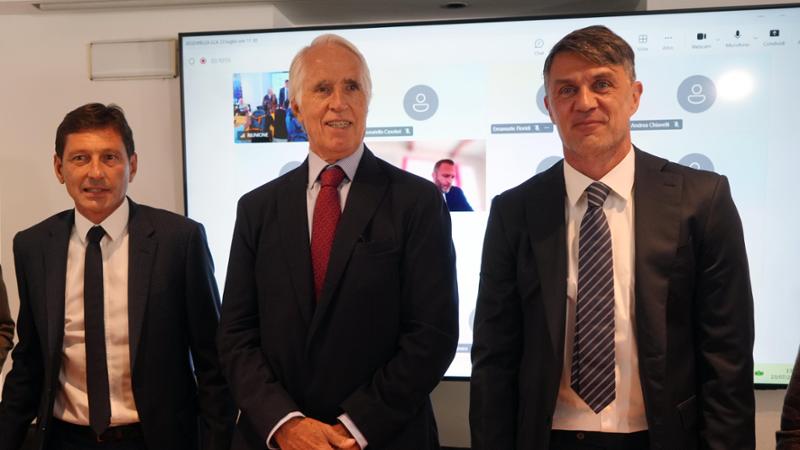 Maldini: “Attendiamo il riscontro riguardo al nostro candidato per la panchina. Abbiamo avuto contatti con Guardiola e Ancelotti.” 1