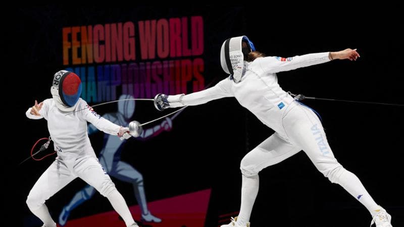Scherma, Rizzi e Macchi conquistano l'argento ai Mondiali, ma le finali si rivelano deludenti. 1