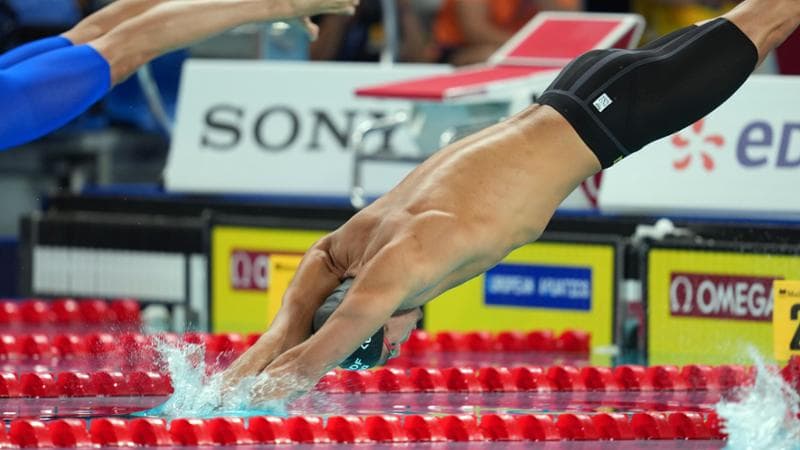 Europei di nuoto, Ceccon procede nel dorso. Buone prestazioni per Pilato e D’Ambrosio, squalificata la 4x100 mista. 1