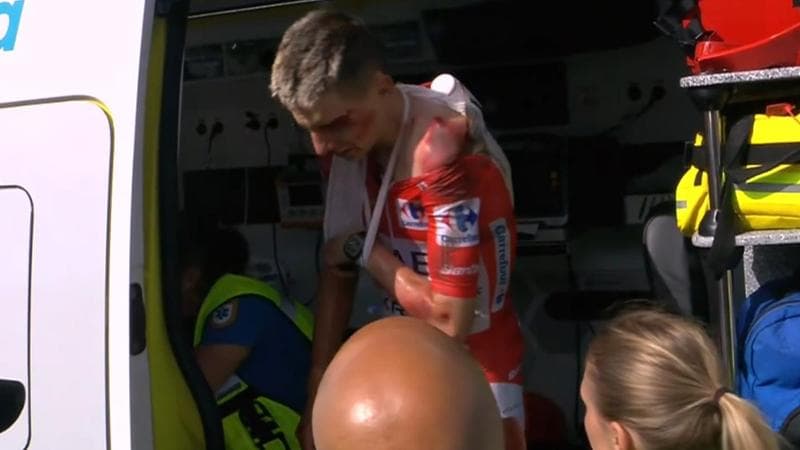 Pogacar si ritira dalla Vuelta: frattura alla clavicola e trauma cranico, addio al Mondiale 1
