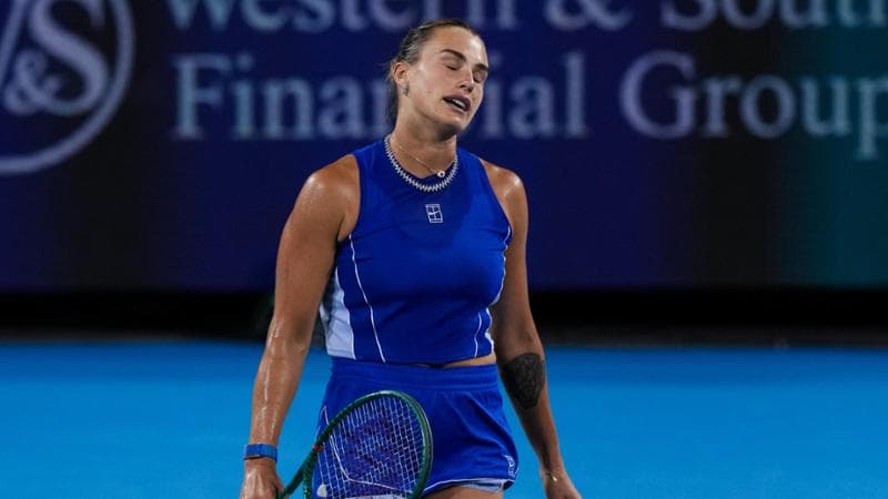 Sabalenka, una crisi senza fine. E sui social scatta l'accusa: pensa poco al tennis Sabalenka, crisi senza fine: sui social accusa di pensare poco al tennis 1