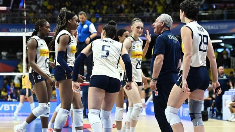 Pallavolo, finisce l'imbattibilità delle azzurre di Velasco: stop col Brasile dopo 39 vittorie 1