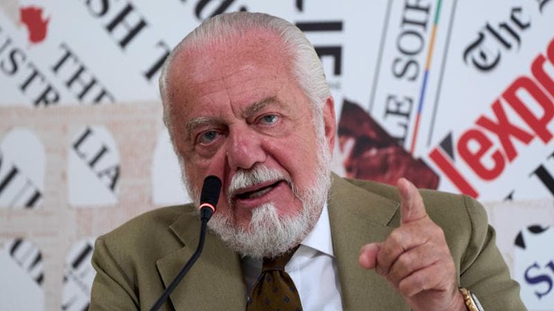De Laurentiis e la cena con Cardinale: “Lo avrei preso e buttato fuori”. E punge Spalletti De Laurentiis e la cena con Cardinale: “Lo avrei preso e buttato fuori”. E punge Spalletti 1