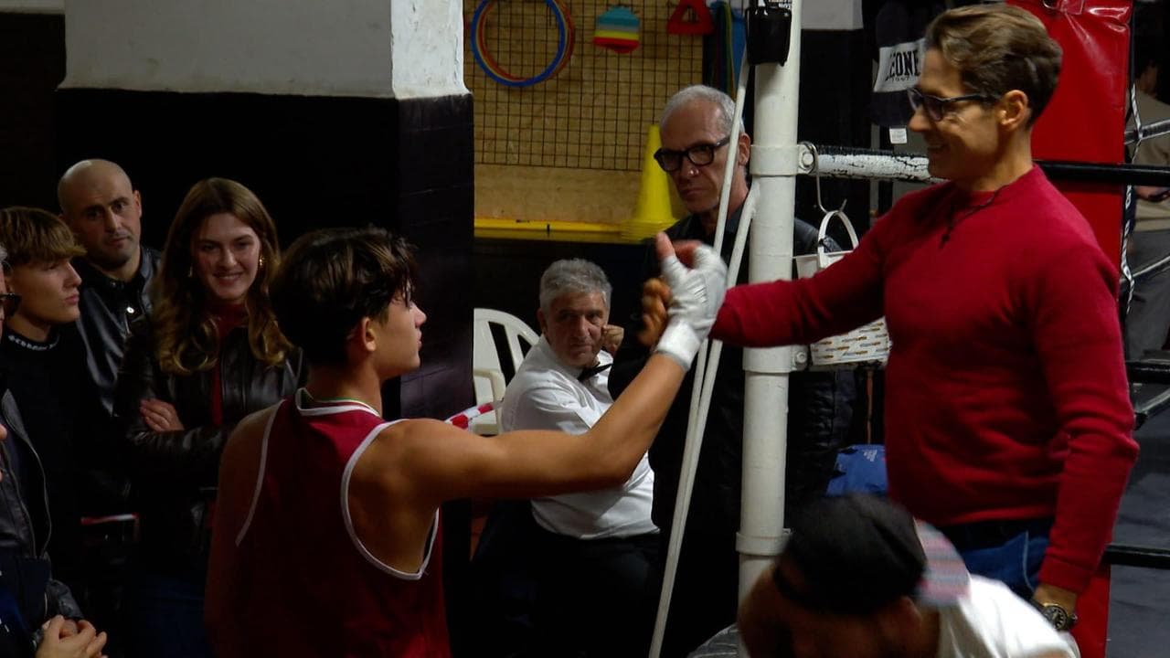 Boxe, Lorenzo Berlusconi resta imbattuto: nuova vittoria davanti a papà Pier Silvio1